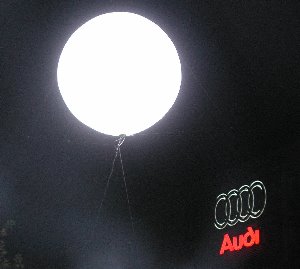 60 Jahre AUDI und HMI Lichtballons